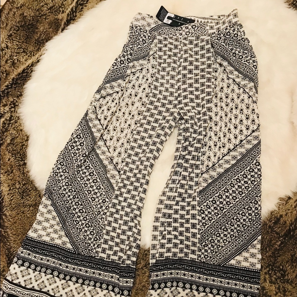 Papa fashions baggy hemp garment
